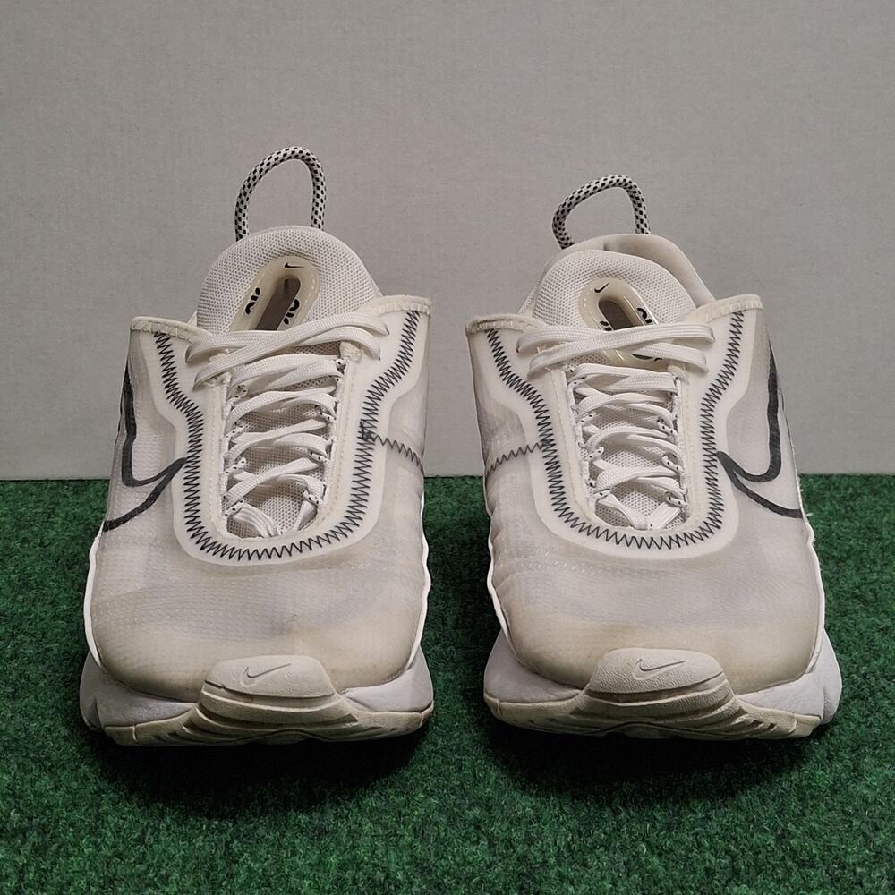 Nike Air Max 2090 Shoes Women’s 9.0 Triple White Running Sneakers CK2612-100 - Picture 5 of 9